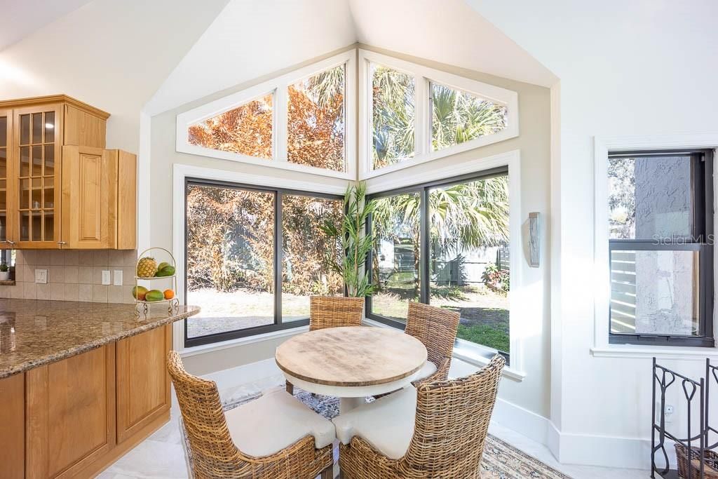 Image 20 of property listing at 735 OAKDALE STREET, Windermere, FL 34786