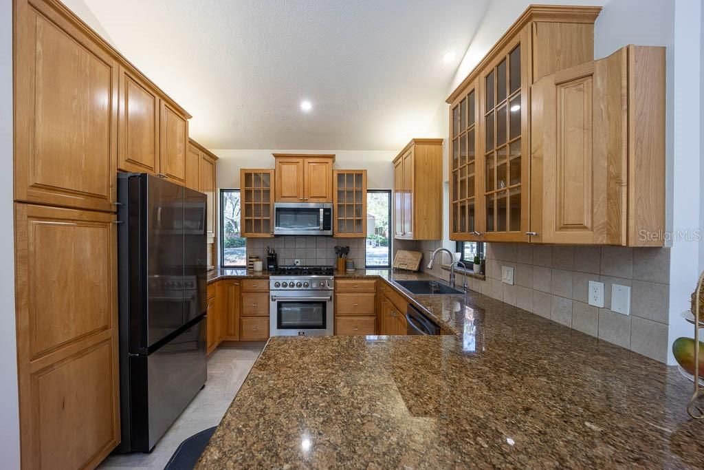 Image 22 of property listing at 735 OAKDALE STREET, Windermere, FL 34786