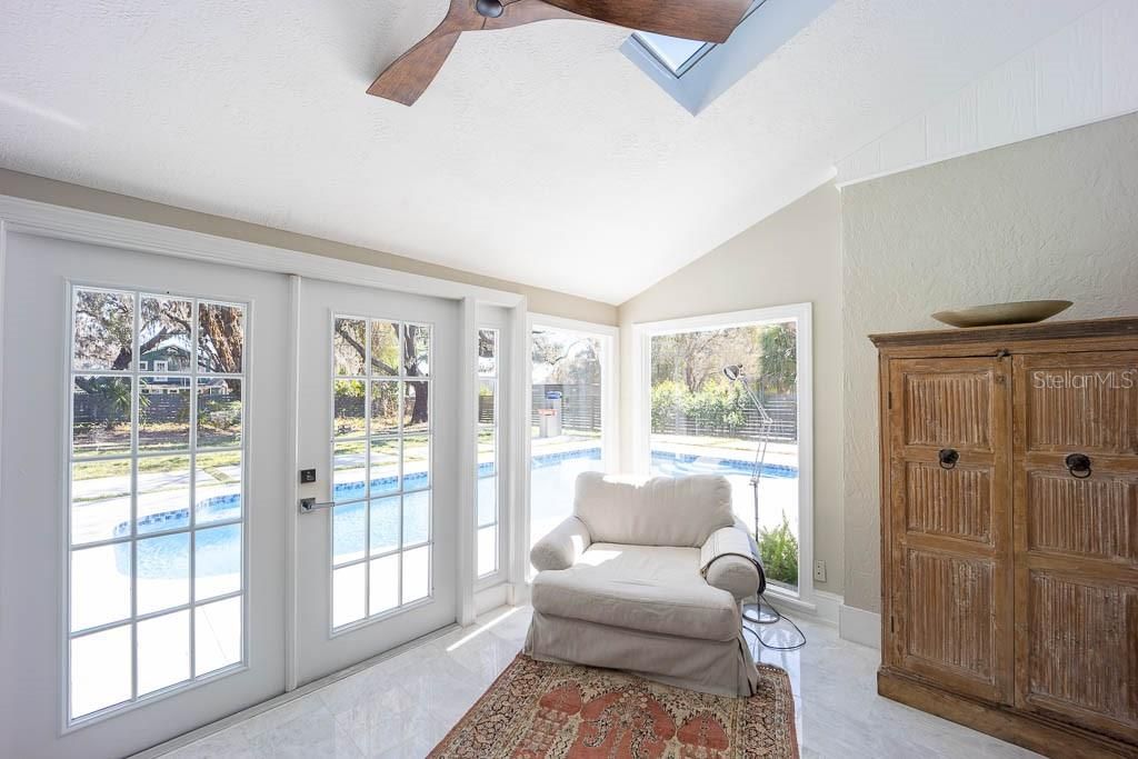 Image 24 of property listing at 735 OAKDALE STREET, Windermere, FL 34786