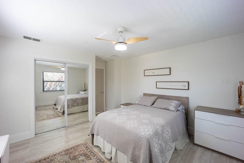 Image 36 of property listing at 735 OAKDALE STREET, Windermere, FL 34786