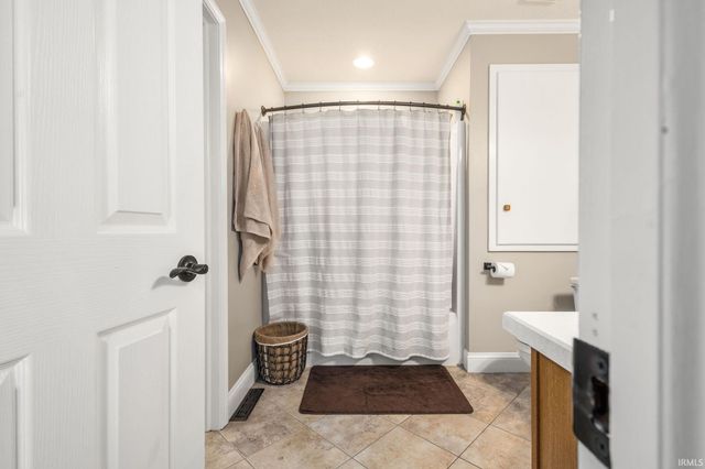 11559 Split Oak Drive, Granger, IN 46530