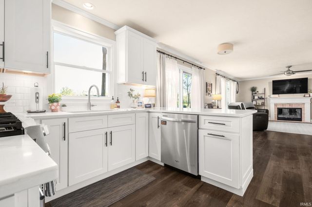 11559 Split Oak Drive, Granger, IN 46530