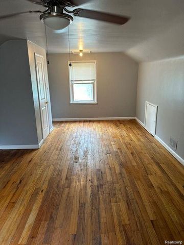 8501 Roselawn Street, Detroit, MI 48204