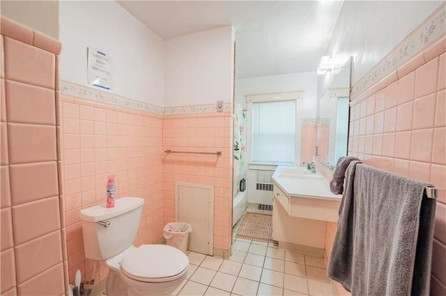 1010 S Farwell Street, Eau Claire, WI 54701