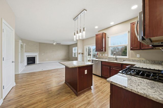 1384 Delcastle Loop, Grove City, OH 43123