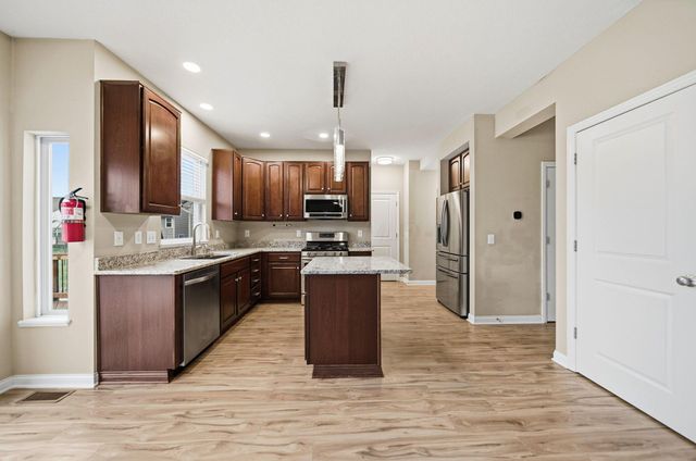 1384 Delcastle Loop, Grove City, OH 43123