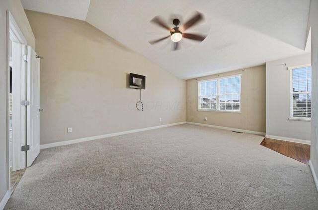 1384 Delcastle Loop, Grove City, OH 43123