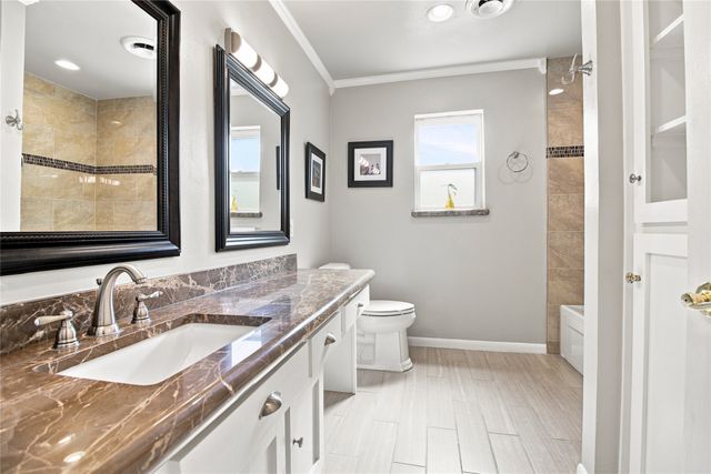 3552 Wosley Drive, Fort Worth, TX 76133