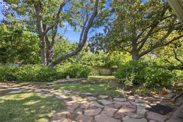 3552 Wosley Drive, Fort Worth, TX 76133