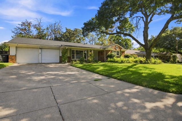 3552 Wosley Drive, Fort Worth, TX 76133