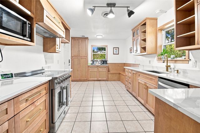 3552 Wosley Drive, Fort Worth, TX 76133