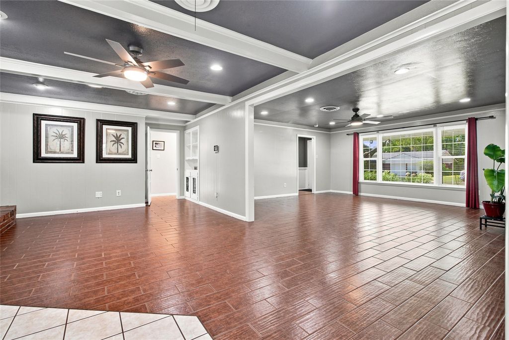 3552 Wosley Drive, Fort Worth, TX 76133