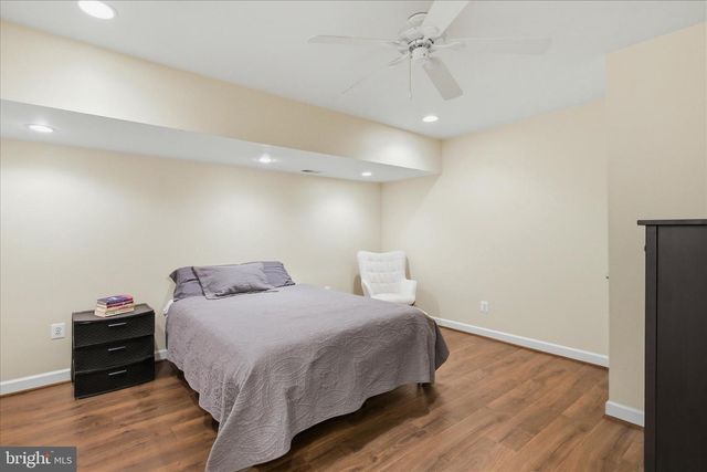 43605 WEMBLEY LN, Chantilly, VA 20152