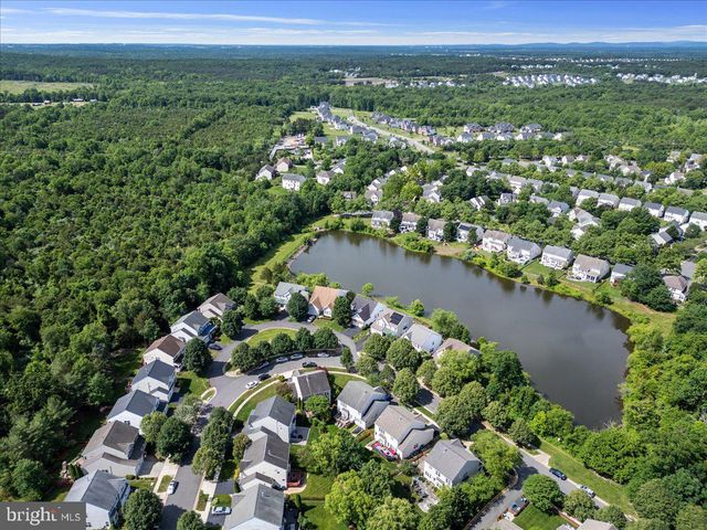 43605 WEMBLEY LN, Chantilly, VA 20152
