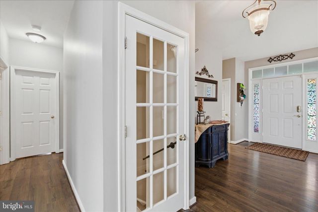 43605 WEMBLEY LN, Chantilly, VA 20152