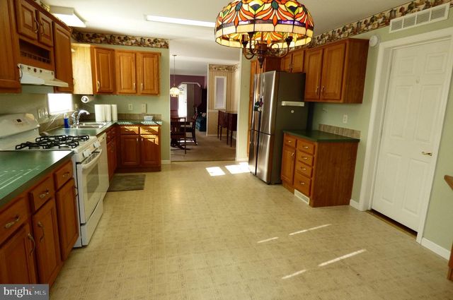 320 W 4TH ST, Red Hill, PA 18076