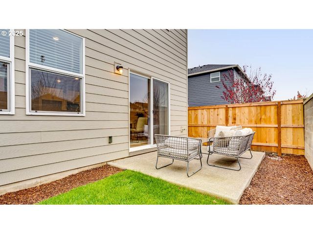 2130 36th Ave, Forest Grove, OR 97116