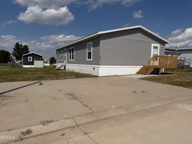 281 Sandpiper Avenue, Lincoln, ND 58504 property photo