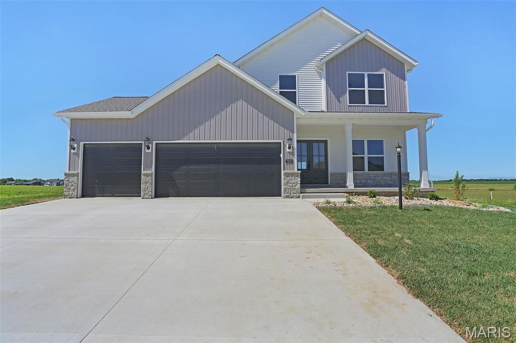 7207 Raleigh Drive, Glen Carbon, IL 62034