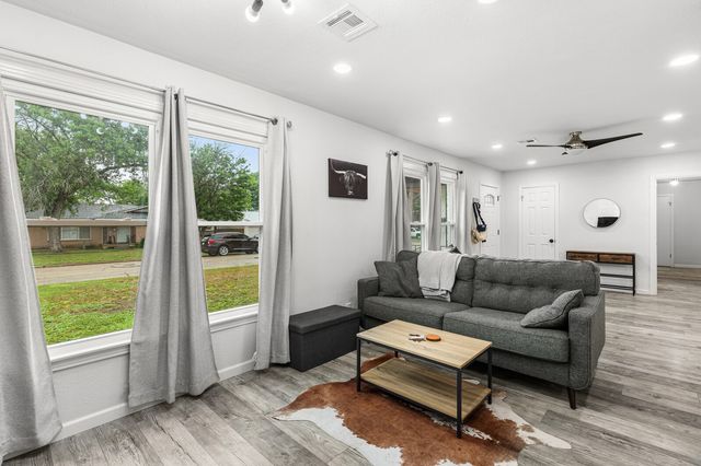 1318 N 61st Street, Waco, TX 76710