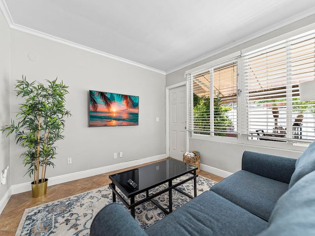 801 SE 14th Street, Deerfield Beach, FL 33441