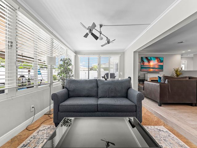 801 SE 14th Street, Deerfield Beach, FL 33441