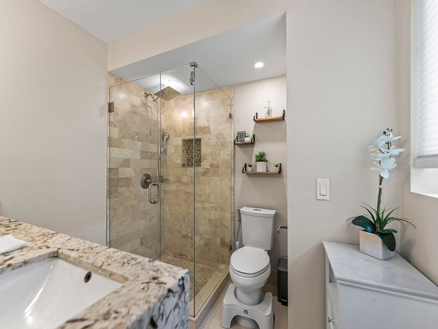 801 SE 14th Street, Deerfield Beach, FL 33441