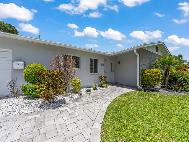 801 SE 14th Street, Deerfield Beach, FL 33441