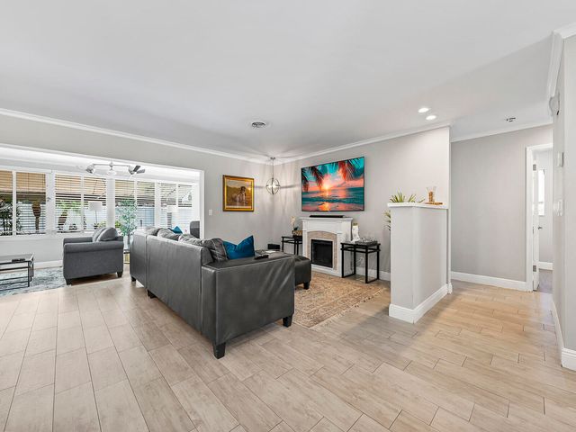 801 SE 14th Street, Deerfield Beach, FL 33441