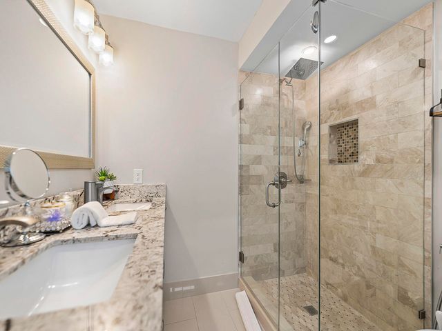 801 SE 14th Street, Deerfield Beach, FL 33441