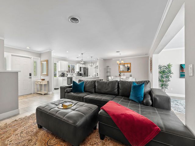 801 SE 14th Street, Deerfield Beach, FL 33441