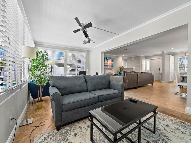 801 SE 14th Street, Deerfield Beach, FL 33441