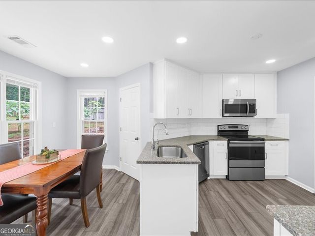 1357 Chatley Way, Woodstock, GA 30188