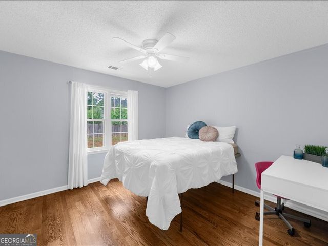 1357 Chatley Way, Woodstock, GA 30188