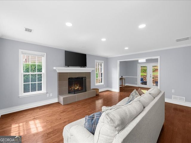 1357 Chatley Way, Woodstock, GA 30188