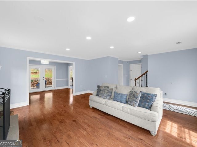 1357 Chatley Way, Woodstock, GA 30188