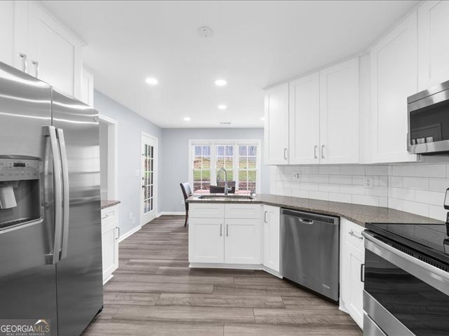 1357 Chatley Way, Woodstock, GA 30188