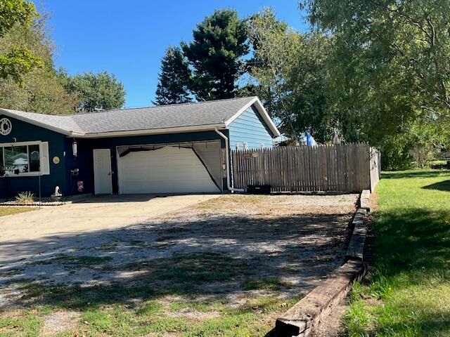 69375 Vicky Drive, Sturgis, MI 49091