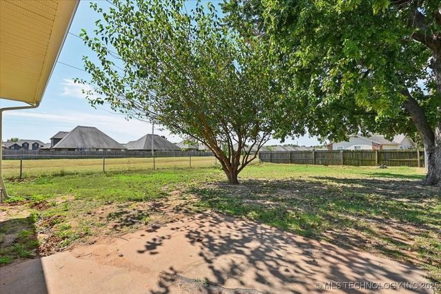 13542 S 91st East Avenue, Bixby, OK 74008