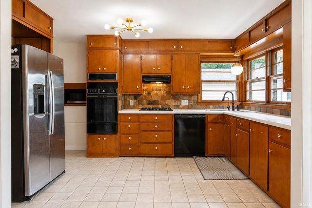 912 Crestview Place, Lafayette, IN 47905
