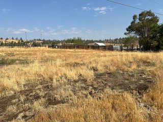 370 NE Meadowlark Lane, Madras, OR 97741