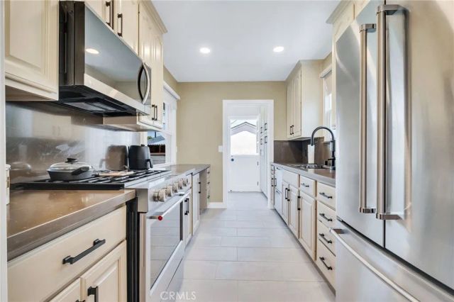 4515 Greenmeadows, Torrance, CA 90505