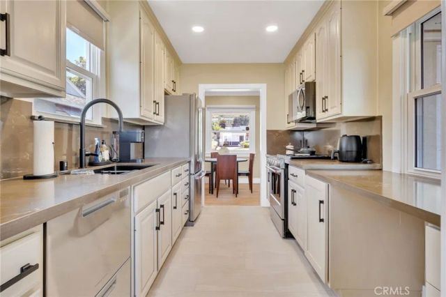 4515 Greenmeadows, Torrance, CA 90505