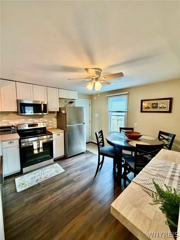 39 Manser Drive, Amherst, NY 14226