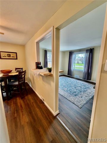 39 Manser Drive, Amherst, NY 14226