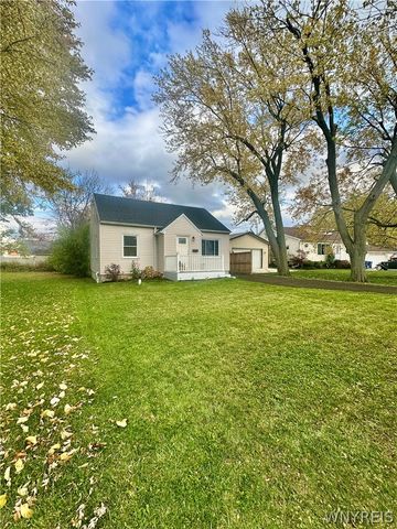 39 Manser Drive, Amherst, NY 14226