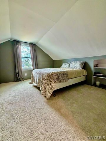 39 Manser Drive, Amherst, NY 14226