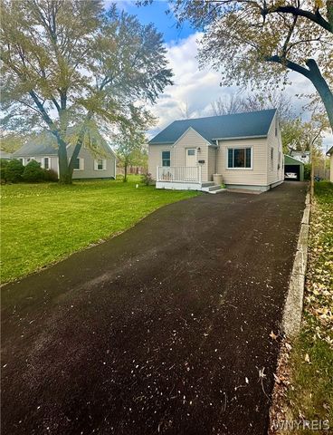 39 Manser Drive, Amherst, NY 14226