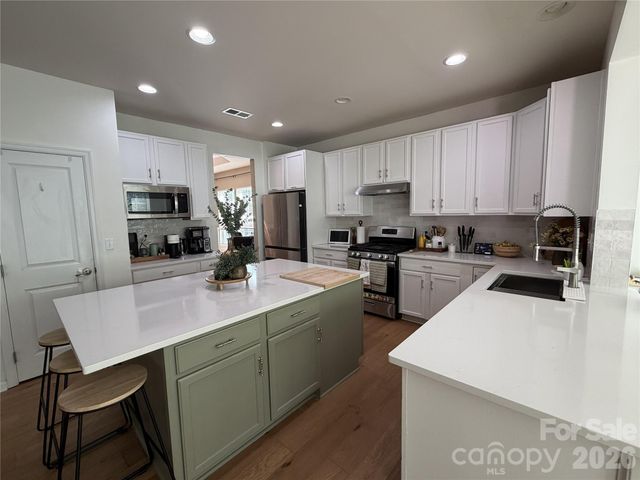 3665 English Garden Drive, Gastonia, NC 28056