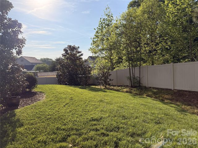 3665 English Garden Drive, Gastonia, NC 28056